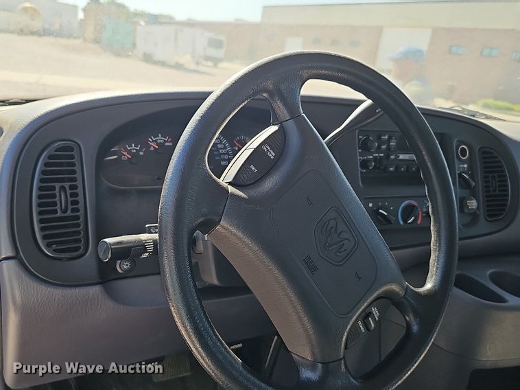 image for item DP0968 2000 Dodge Ram 2500 van