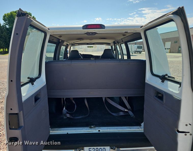 image for item DP0968 2000 Dodge Ram 2500 van