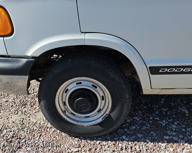 image for item DP0968 2000 Dodge Ram 2500 van