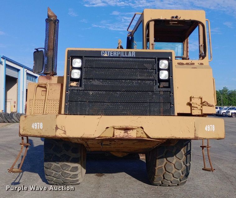 image for item DP1043 1997 Caterpillar 615C Series II elevating scraper
