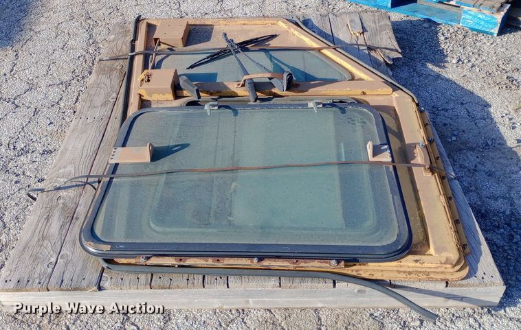 image for item DP1043 1997 Caterpillar 615C Series II elevating scraper