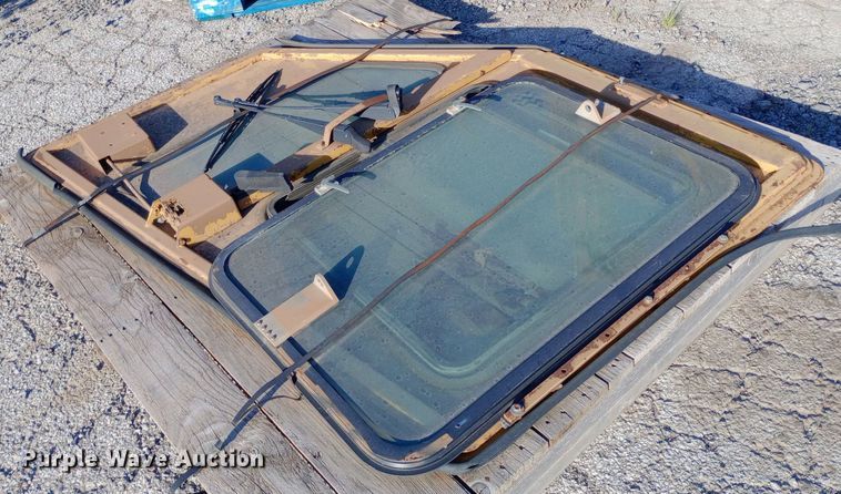 image for item DP1043 1997 Caterpillar 615C Series II elevating scraper