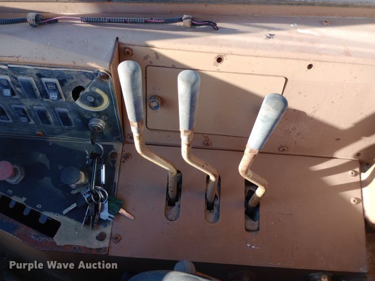 image for item DP1043 1997 Caterpillar 615C Series II elevating scraper