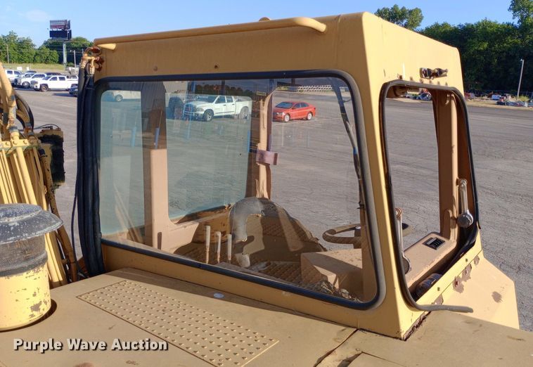 image for item DP1043 1997 Caterpillar 615C Series II elevating scraper