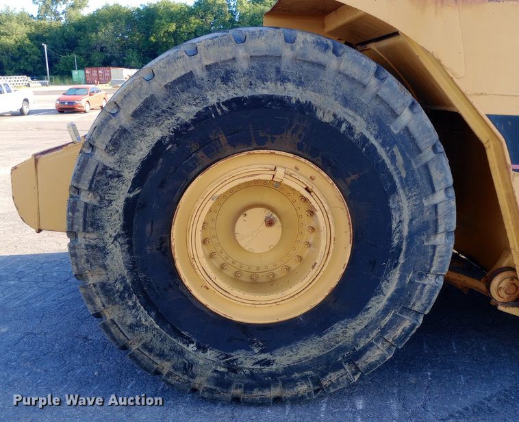 image for item DP1043 1997 Caterpillar 615C Series II elevating scraper