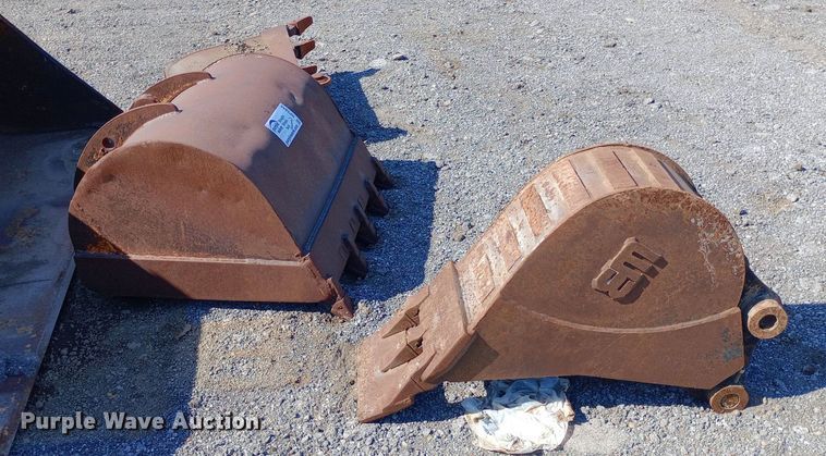 image for item DP1044 (3) backhoe buckets