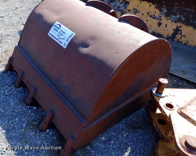image for item DP1044 (3) backhoe buckets