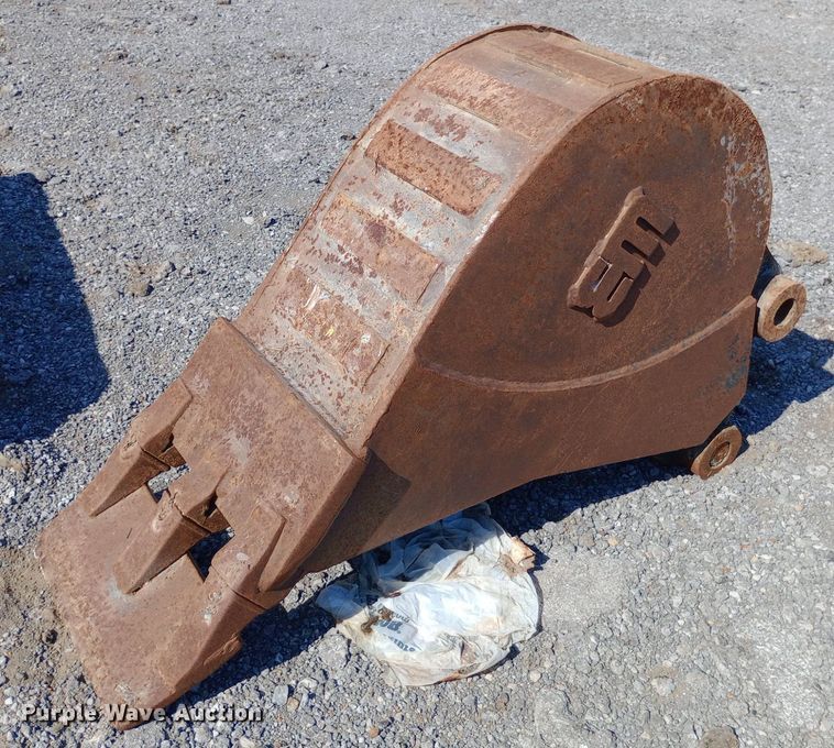 image for item DP1044 (3) backhoe buckets