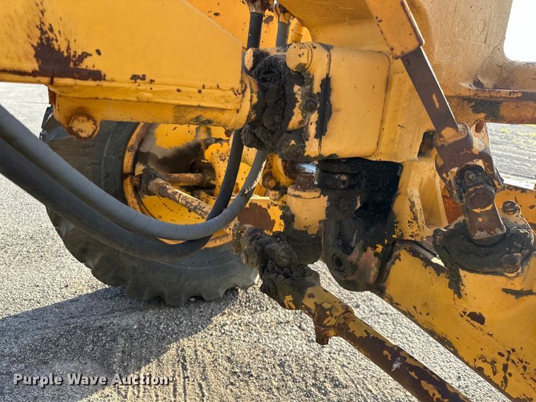 image for item DP1051 1972 Caterpillar 120 motor grader