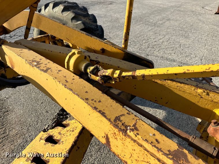 image for item DP1051 1972 Caterpillar 120 motor grader