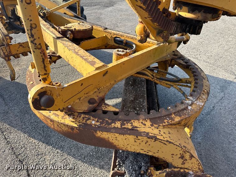 image for item DP1051 1972 Caterpillar 120 motor grader