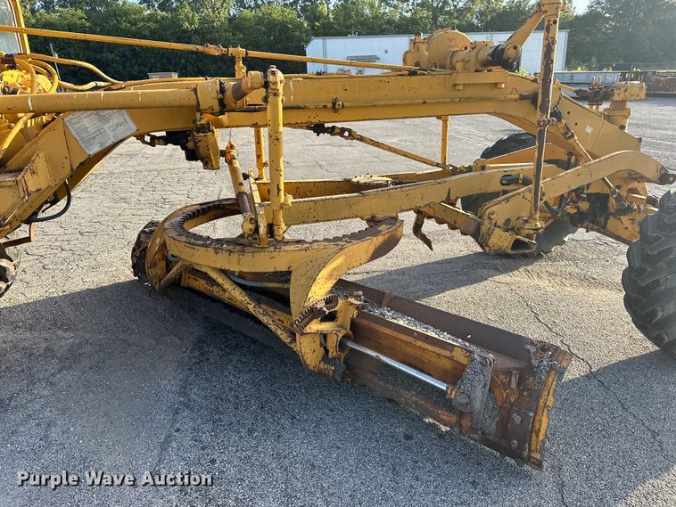 image for item DP1051 1972 Caterpillar 120 motor grader