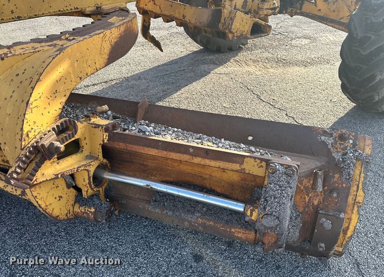 image for item DP1051 1972 Caterpillar 120 motor grader