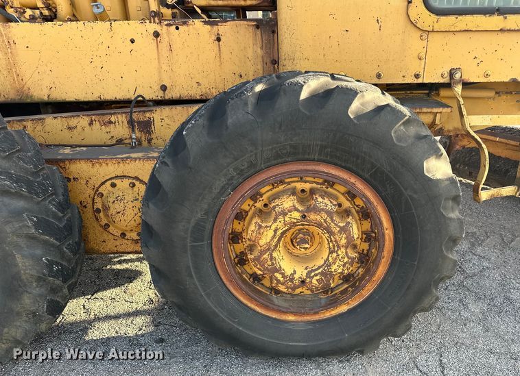 image for item DP1051 1972 Caterpillar 120 motor grader