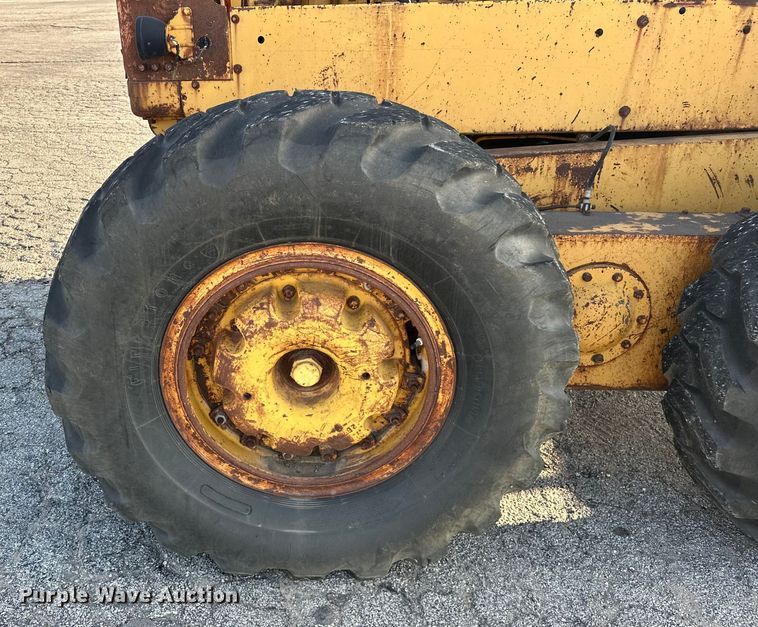 image for item DP1051 1972 Caterpillar 120 motor grader