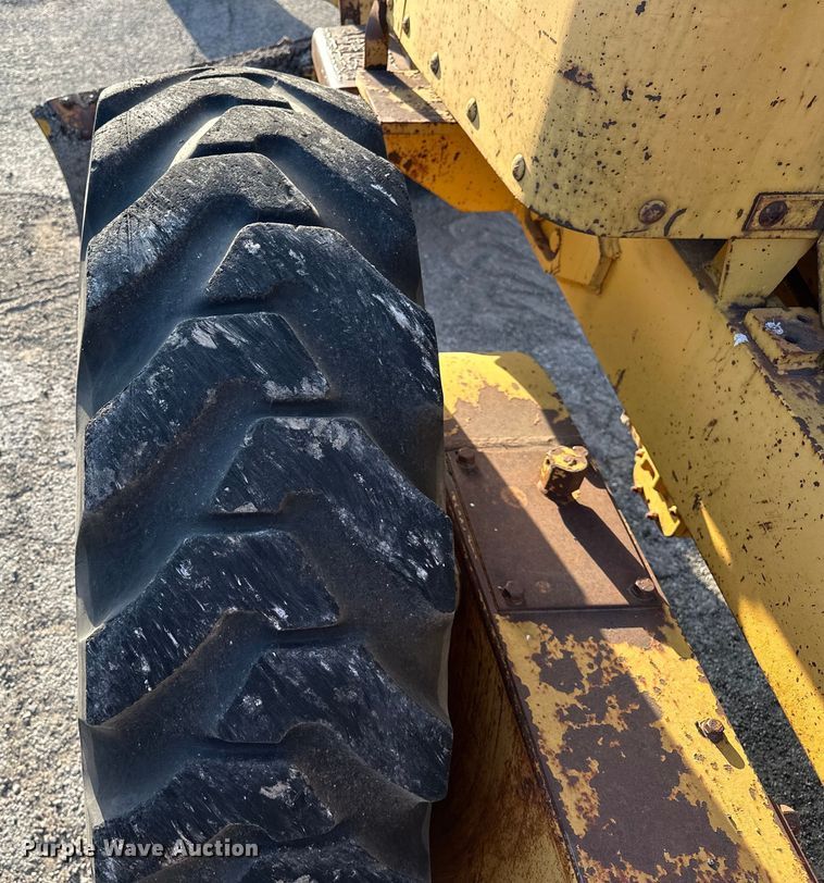 image for item DP1051 1972 Caterpillar 120 motor grader