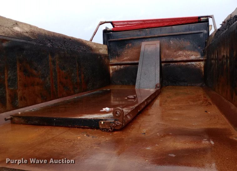 image for item DP1056 2007 International 7400 dump truck