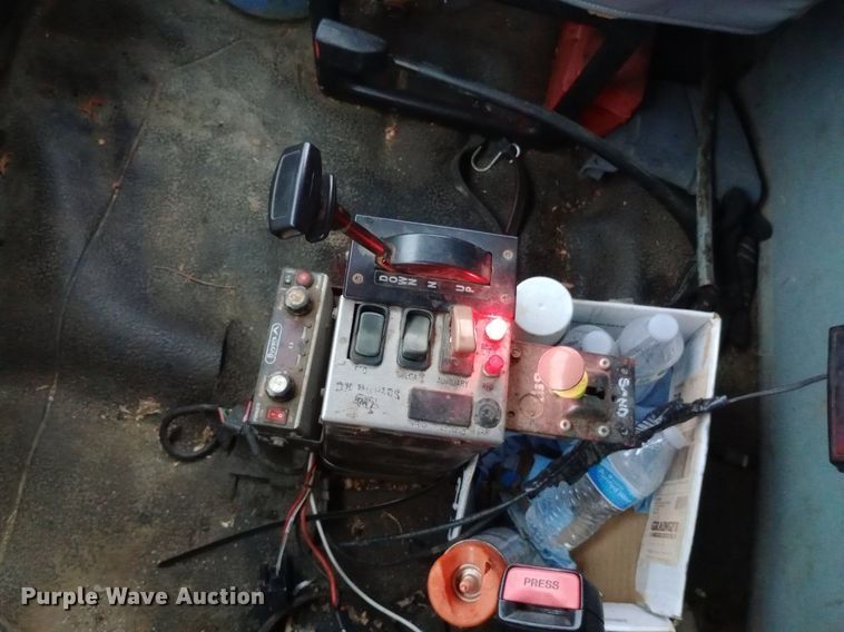 image for item DP1056 2007 International 7400 dump truck