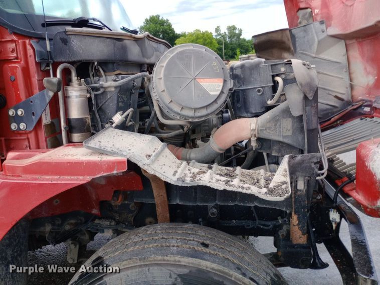 image for item DP1056 2007 International 7400 dump truck