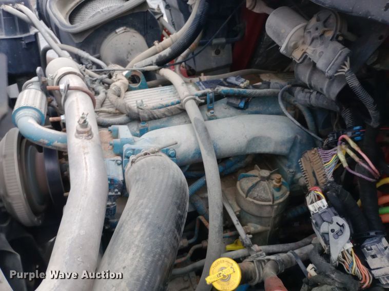 image for item DP1056 2007 International 7400 dump truck