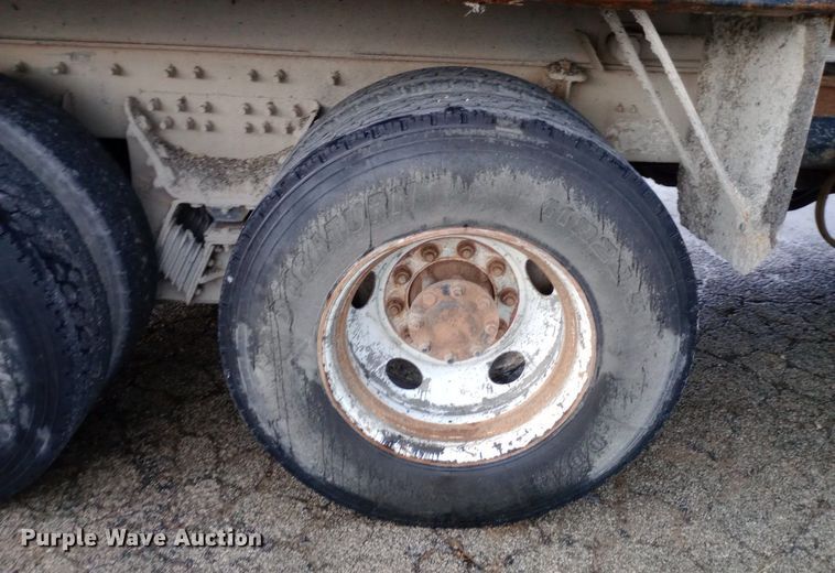 image for item DP1056 2007 International 7400 dump truck