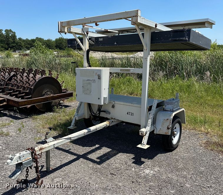 image for item DP1059 American Signal CMS-GP432-T message board trailer