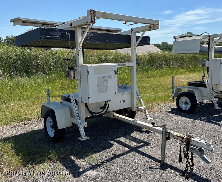 image for item DP1059 American Signal CMS-GP432-T message board trailer