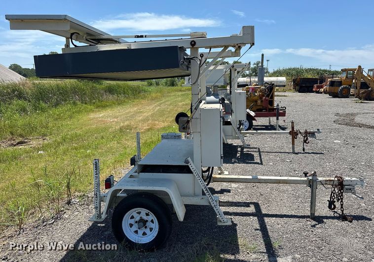 image for item DP1059 American Signal CMS-GP432-T message board trailer