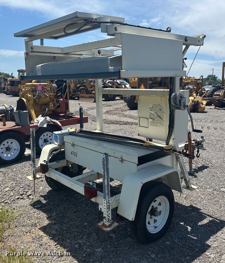 image for item DP1060 American Signal CMS-GP432-T message board trailer