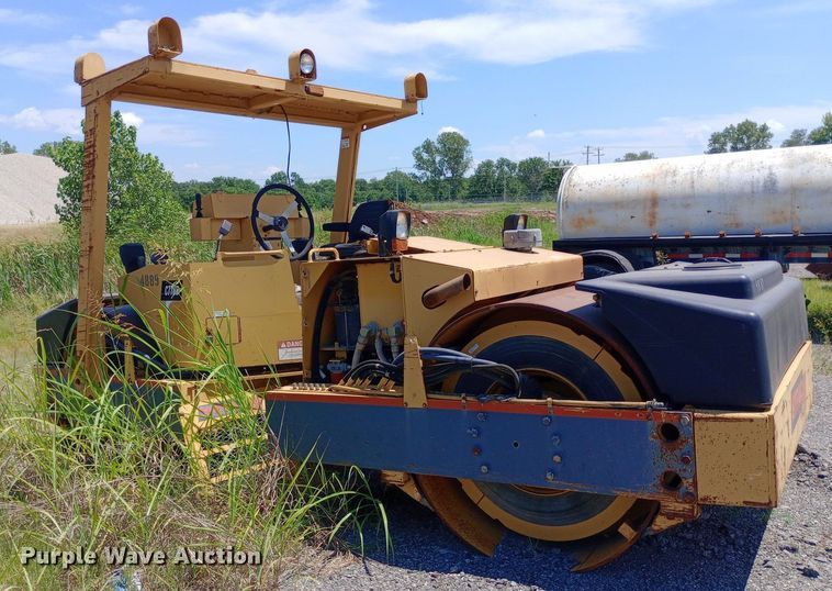 image for item DP1066 Hypac double drum vibratory roller