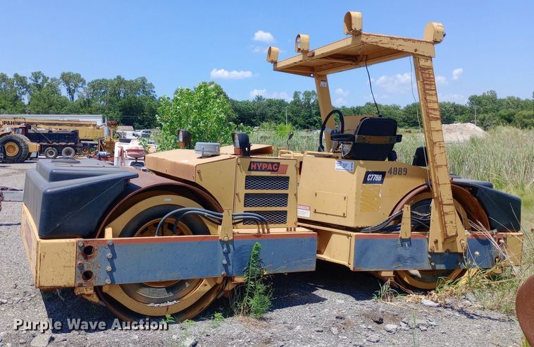 image for item DP1066 Hypac double drum vibratory roller