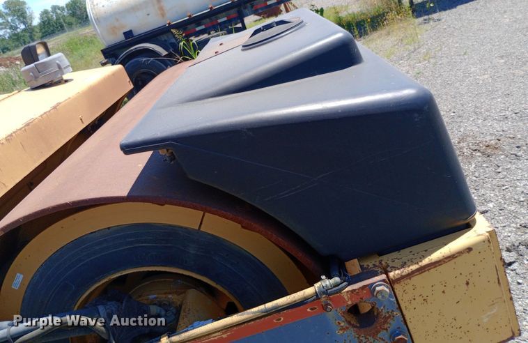 image for item DP1066 Hypac double drum vibratory roller