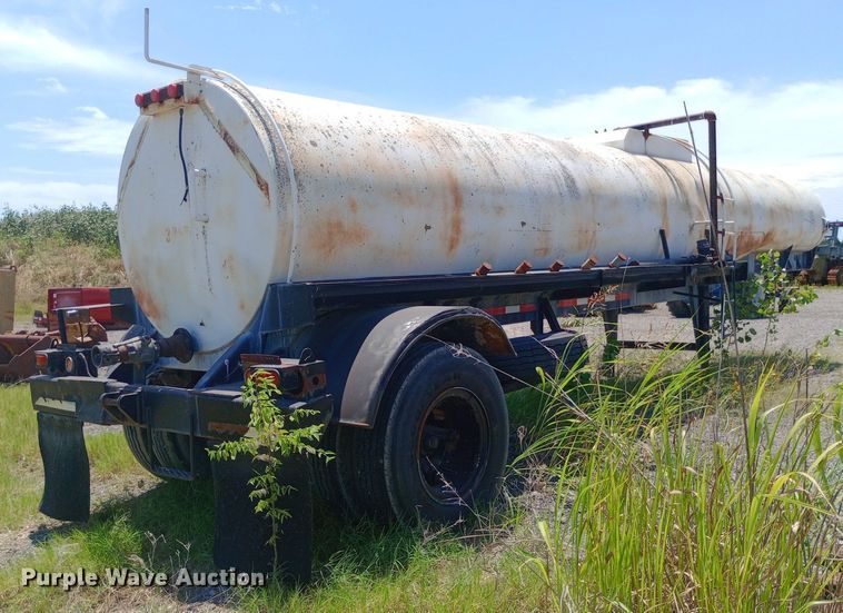 image for item DP1068 1955 Fruehauf tank trailer