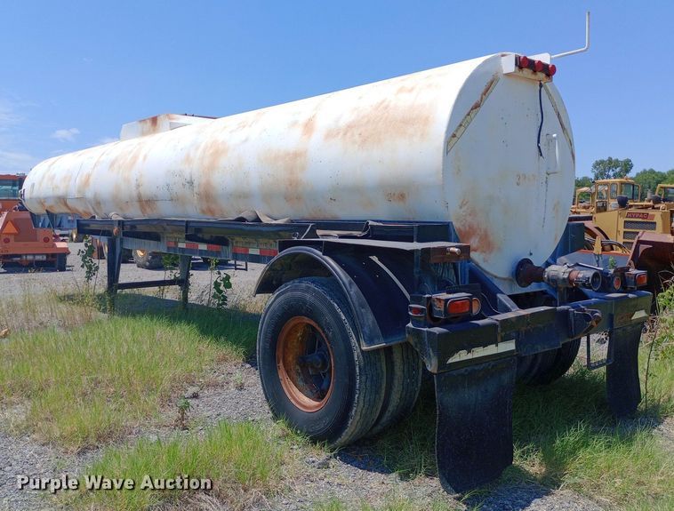 image for item DP1068 1955 Fruehauf tank trailer