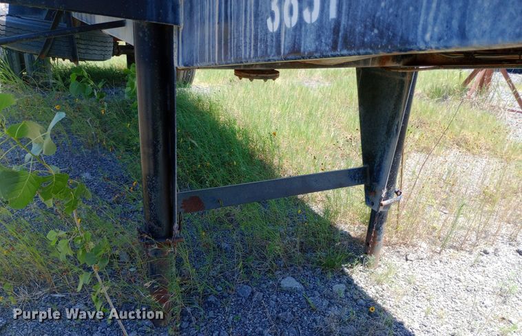 image for item DP1068 1955 Fruehauf tank trailer