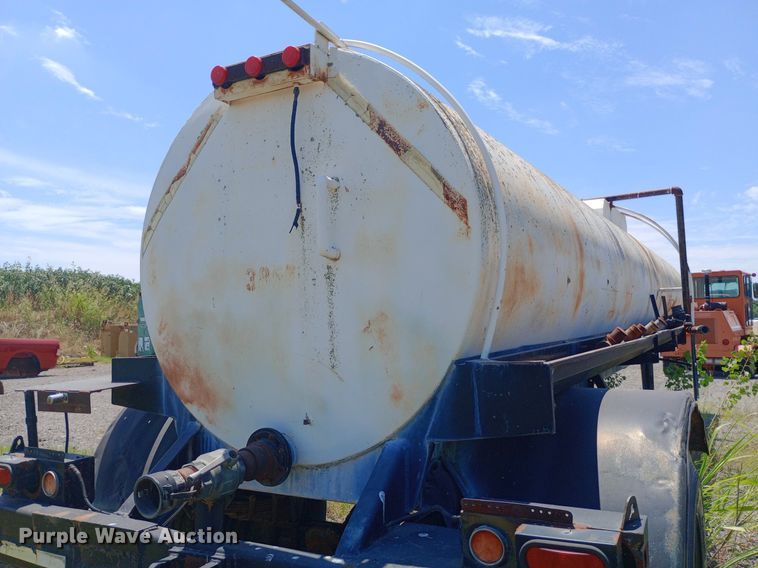 image for item DP1068 1955 Fruehauf tank trailer