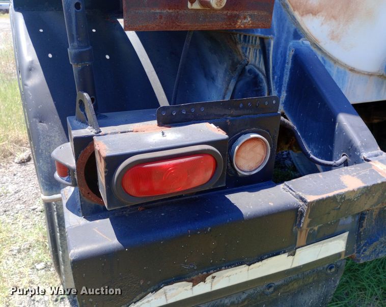 image for item DP1068 1955 Fruehauf tank trailer