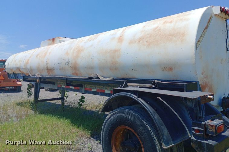 image for item DP1068 1955 Fruehauf tank trailer
