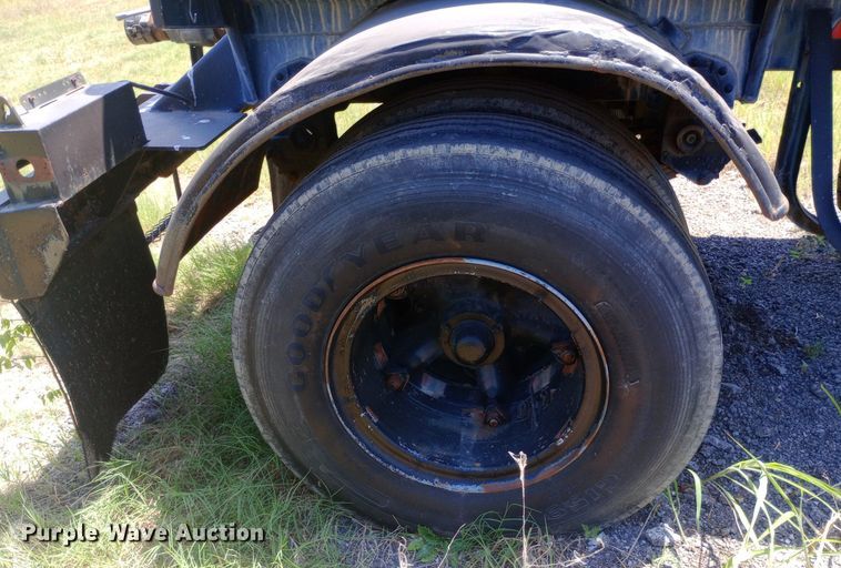 image for item DP1068 1955 Fruehauf tank trailer