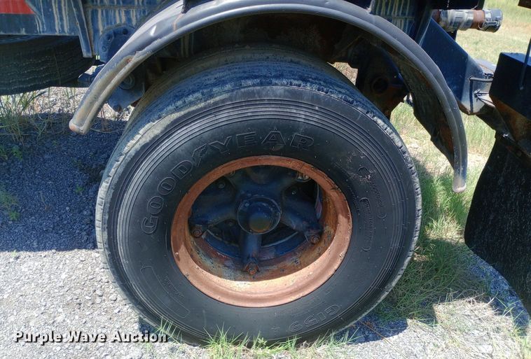 image for item DP1068 1955 Fruehauf tank trailer