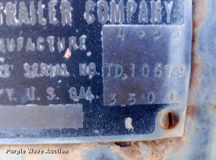 image for item DP1068 1955 Fruehauf tank trailer