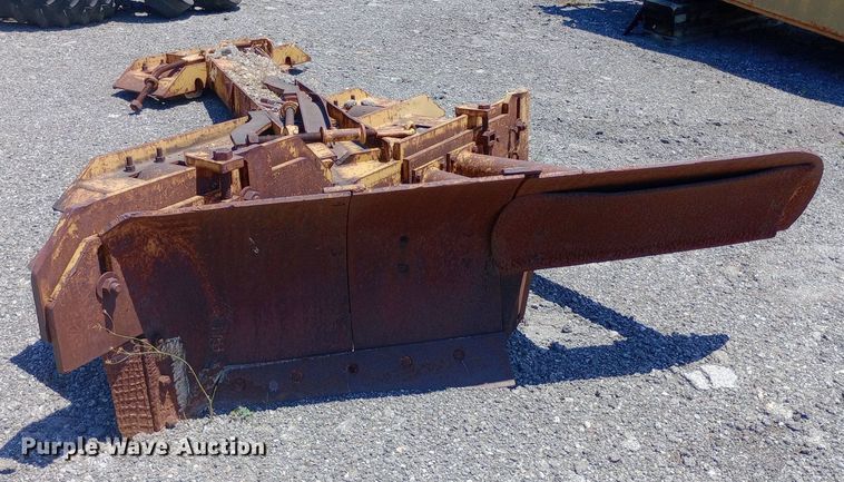 image for item DP1071 Mold board attachment 