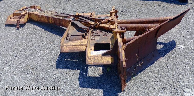 image for item DP1071 Mold board attachment 