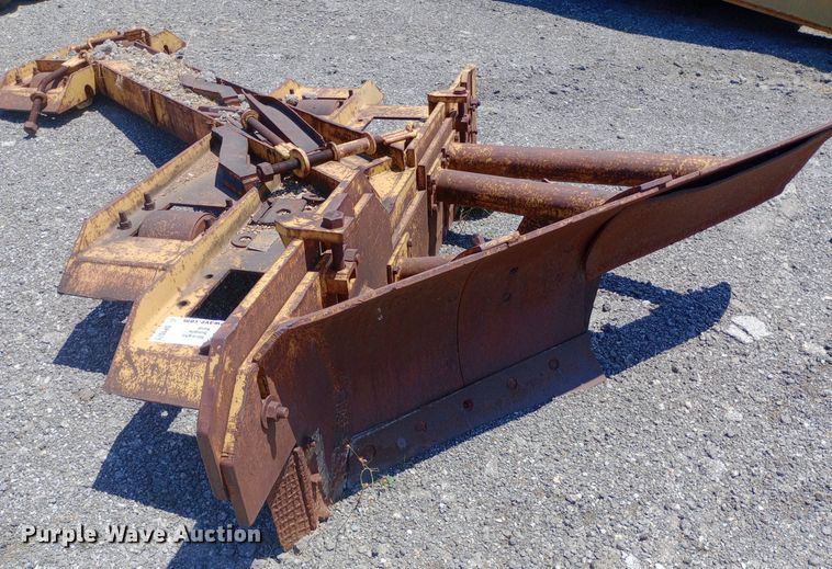 image for item DP1071 Mold board attachment 