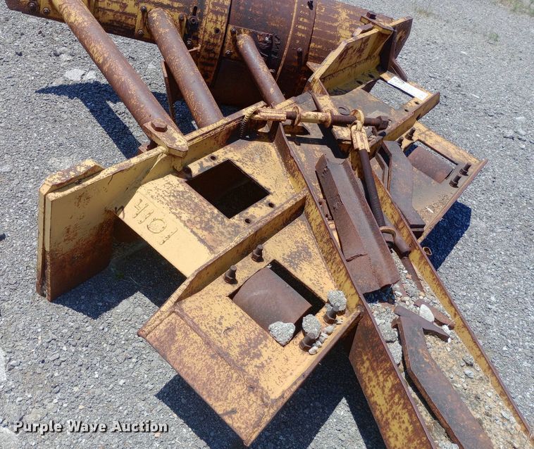 image for item DP1071 Mold board attachment 