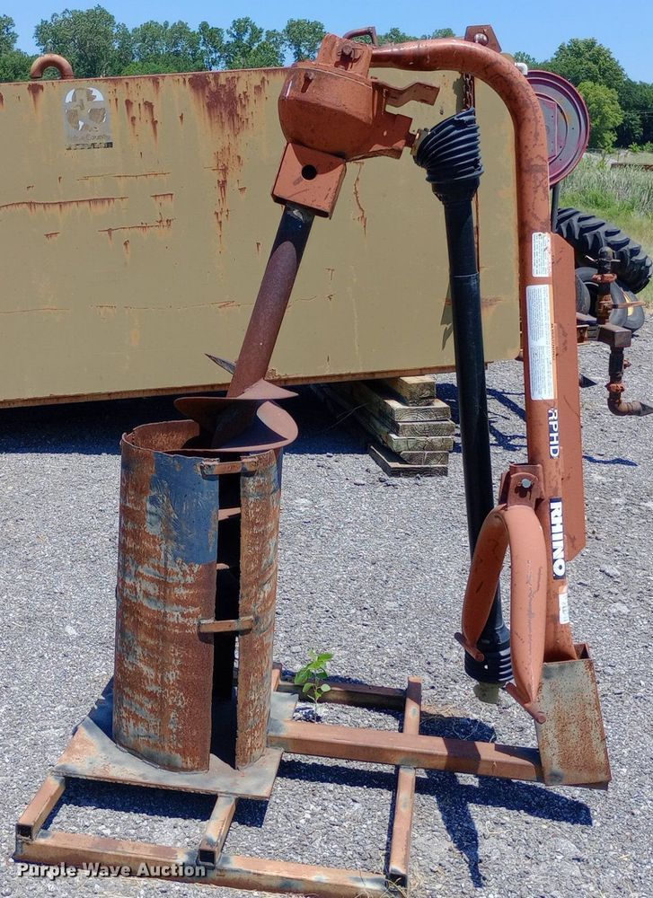 image for item DP1073 Rhino  post hole auger