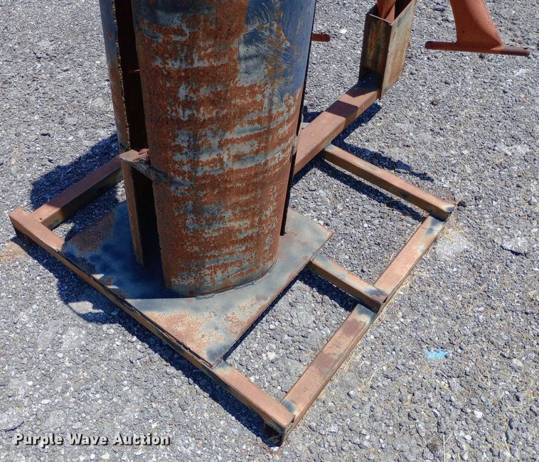 image for item DP1073 Rhino  post hole auger