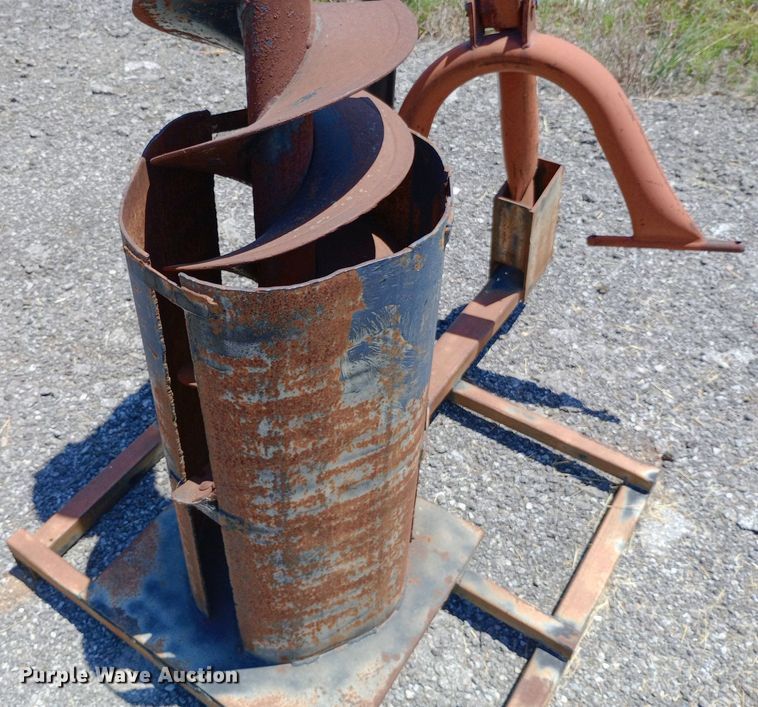 image for item DP1073 Rhino  post hole auger