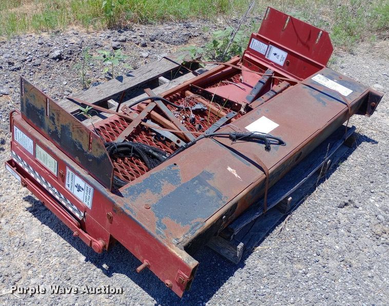 image for item DP1075 Eagle Lift  38X end gate lift