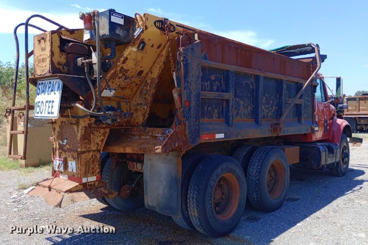 image for item DP1080 2001 International 4900 dump truck
